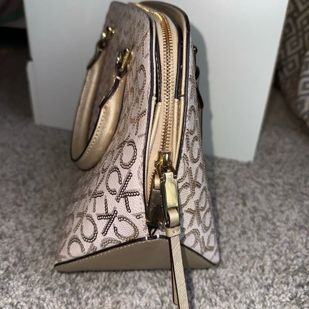 Calvin Klein NWT Women's Beige sparkle CK handbag